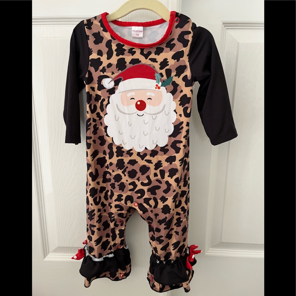 Penelope Plumm Santa Leopard Outfit